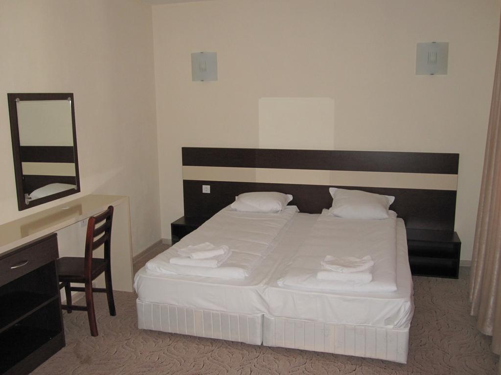 Hotel Deyanira Gorno Dryanovo Oda fotoğraf